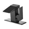 Torneira de Banheiro com Display Digital e Cascata Carpetino